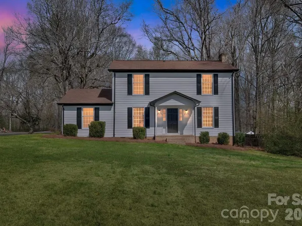 420 Montana Dr, Gastonia, NC 28056