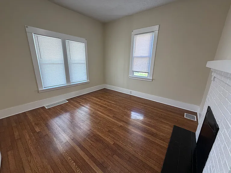 921 Edgemont Ave #921 — Photo 31