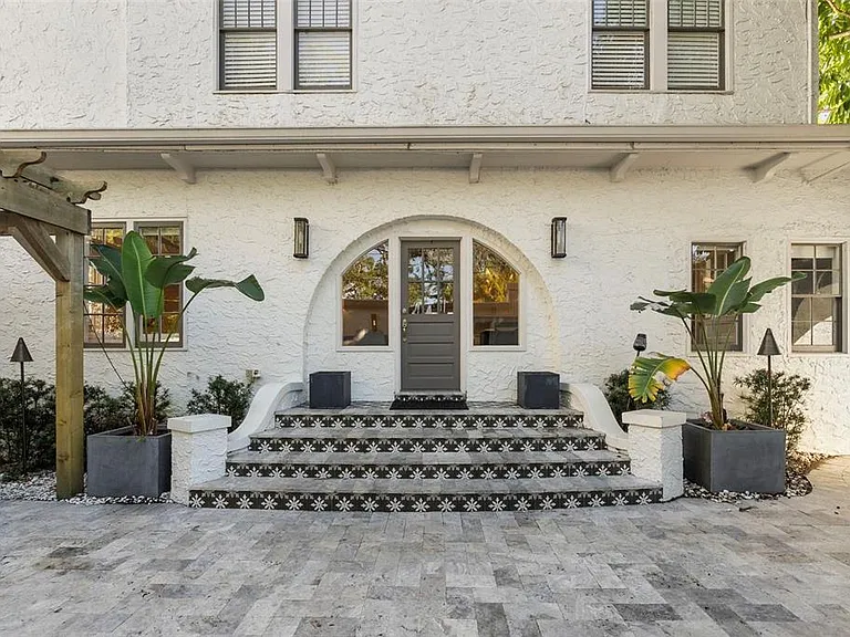 2943 W Bayshore Ct — Photo 42