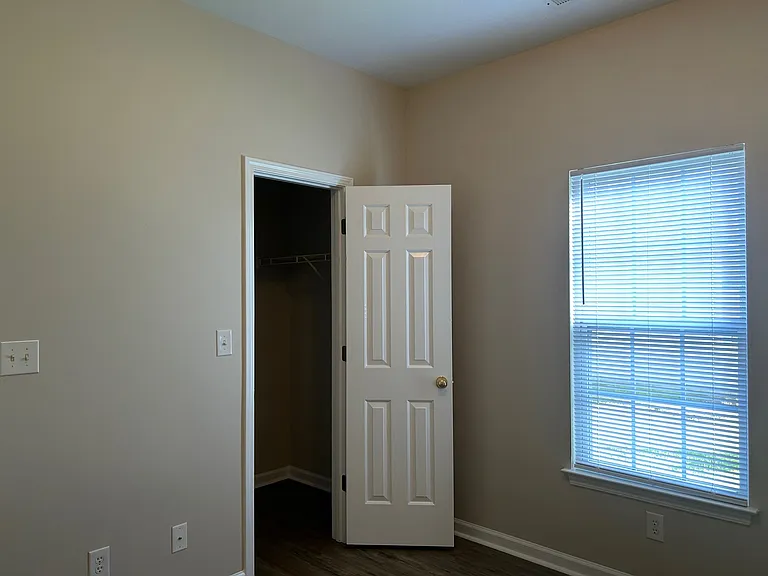 159 Coldwater Cir — Photo 8