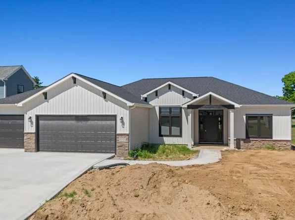 17157 Hillsong Ln, Huntertown, IN 46748