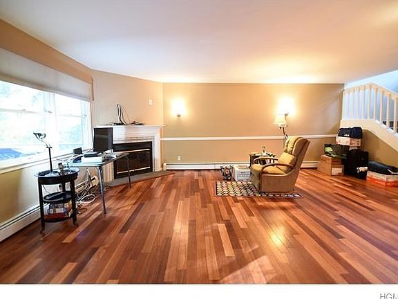 Open layout, perfect for entertaining.
