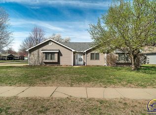 4012 Trail Rd, Lawrence, KS 66049