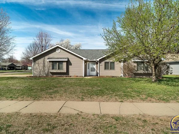 4012 Trail Rd, Lawrence, KS 66049