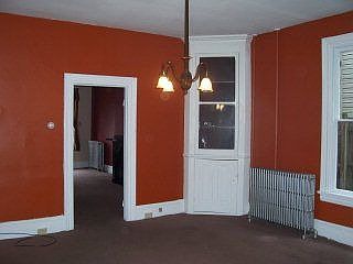 4th image of 106 N George St