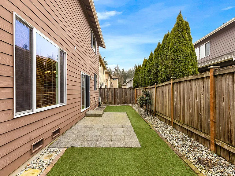 126 195th Pl SW — Photo 25