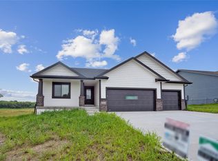 3217 NW Brookside Dr, Grimes, IA 50111