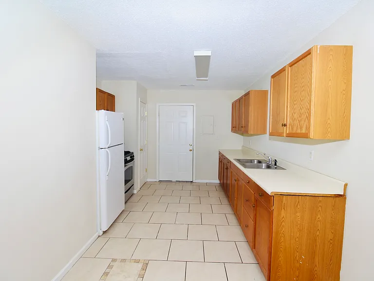 702 Levin Ave #720 — Photo 4