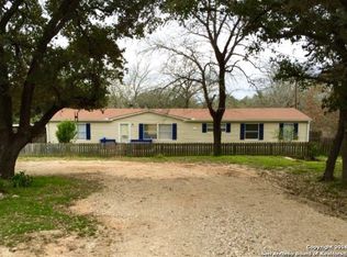 220 Ridgeway Dr, Somerset, TX 78069