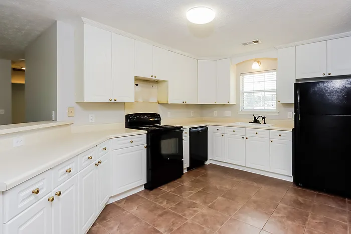 11 N Springfield Dr — Photo 4