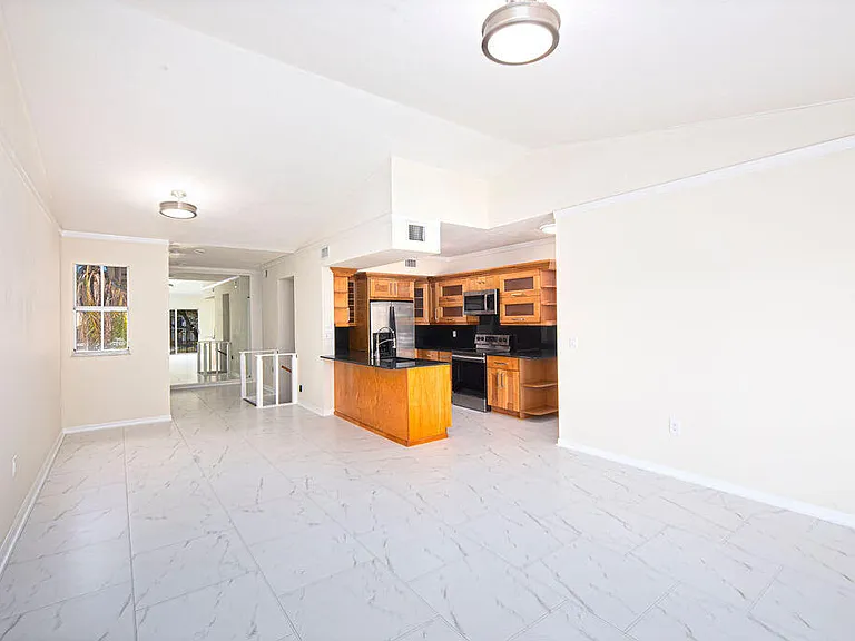 2400 Centergate Dr #202 — Photo 15