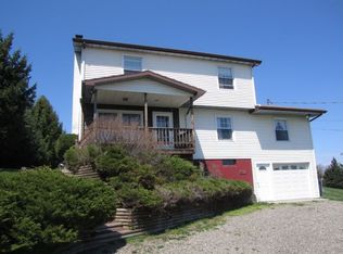 2041 King Hill Rd, Endicott, NY 13760