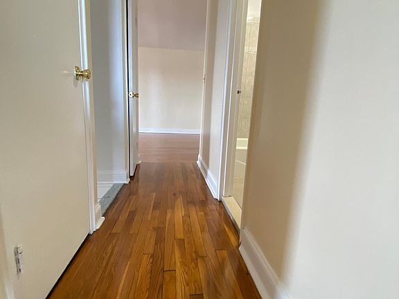 3rd image of 260 N Broadway #2F
