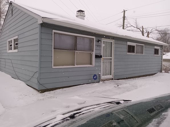 3025 Marshalltown Dr