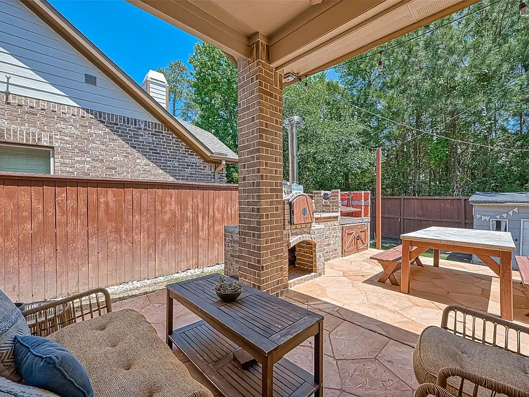 210 Hearthshire Cir — Photo 46