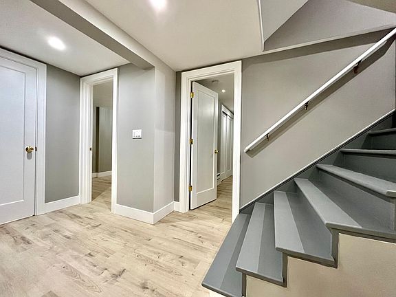 3rd image of 5234 Brooklyn Ave NE #B