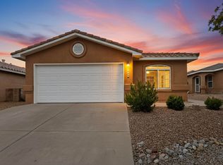 6744 Ventana Hills Rd NW, Albuquerque, NM 87114