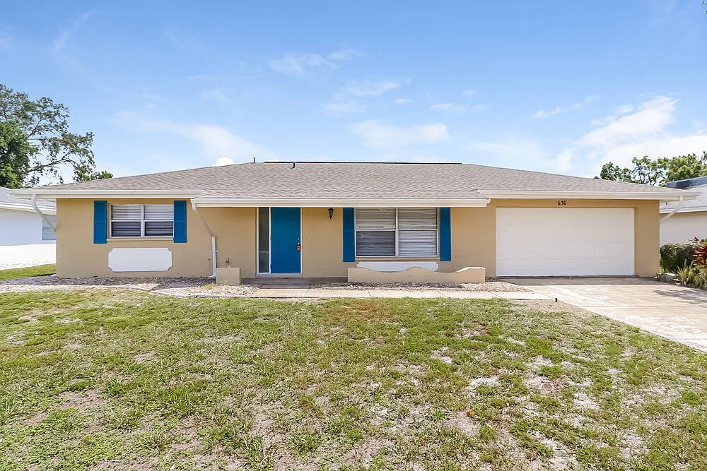 2 bed, 2.0 bath, 1369 sqft, $1,795 — Photo 1