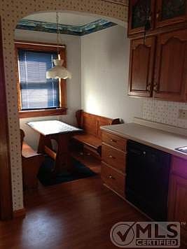 4th image of 753 4th St