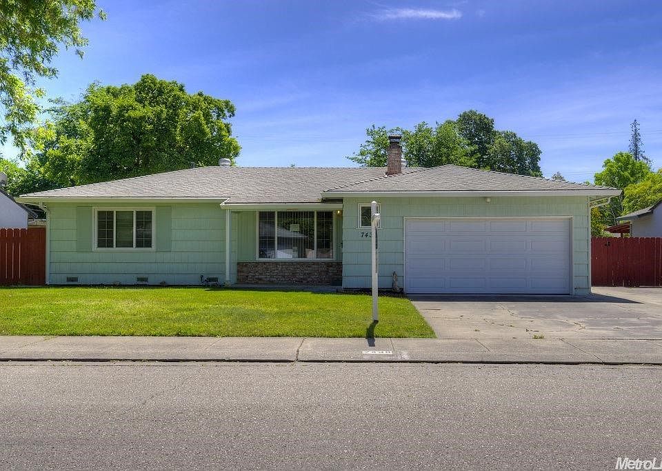 1st image of 7430 Coral Ln