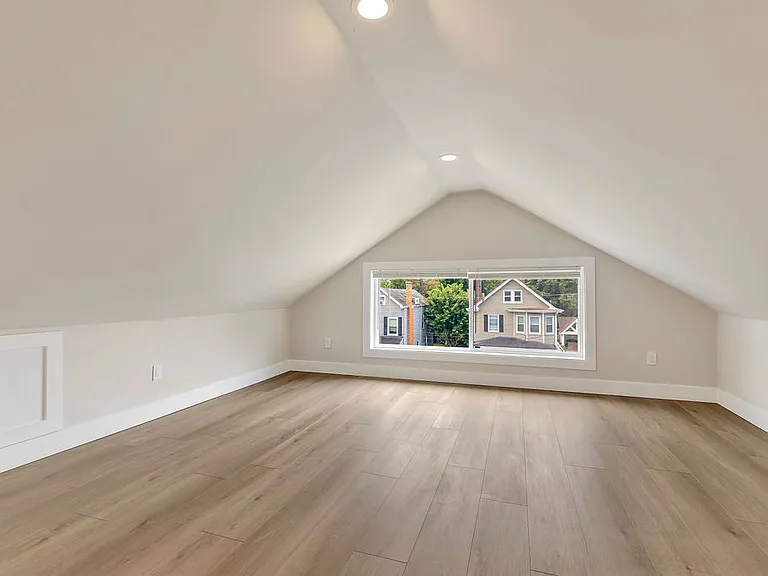 2758 Minot Ave #2 — Photo 9