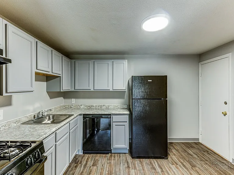 Canterbury Apartment Homes — Photo 51