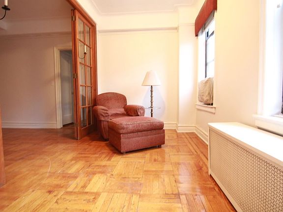 4th image of 43 Avenue A #3E
