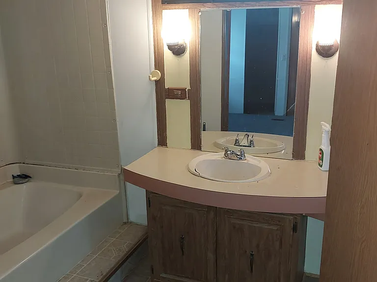 643 Oak Grove Rd #16 — Photo 5