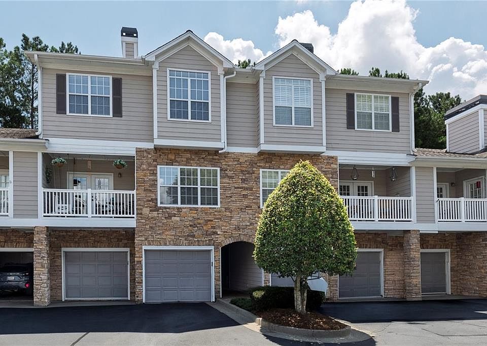 1st image of 207 The Crossings Ln