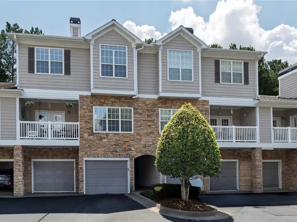 207 The Crossings Ln, Woodstock, GA 30189