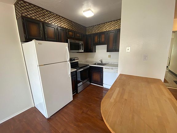 5th image of 370 18th Ave APT 2