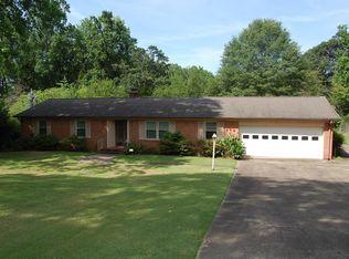 16 Heathwood Cir, Taylors, SC 29687