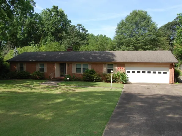 16 Heathwood Cir, Taylors, SC 29687