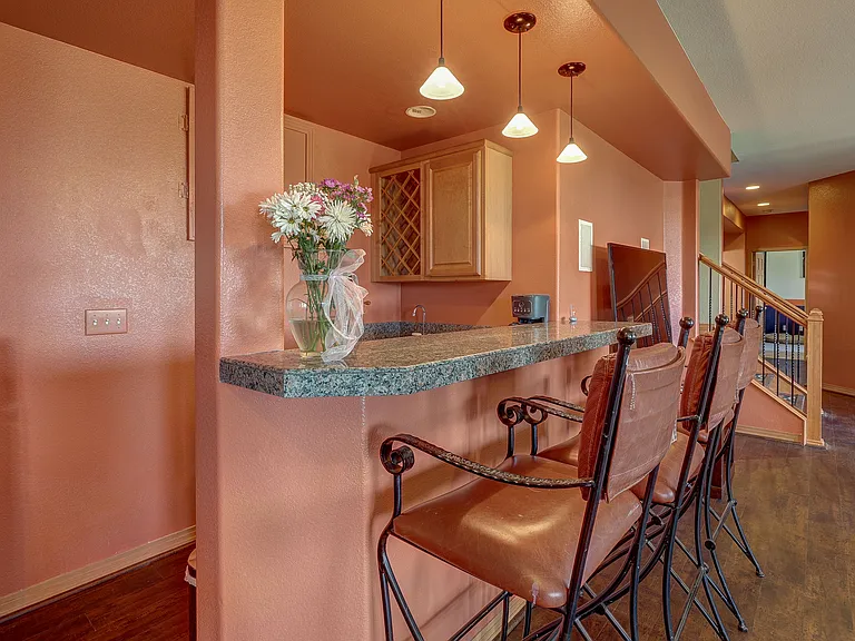 16175 Sandstone Dr — Photo 31
