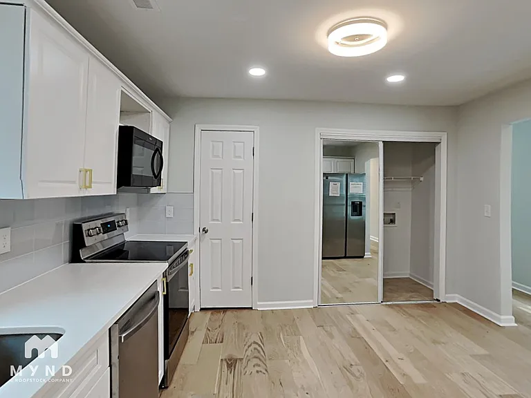 480 Rockwell St SW — Photo 7