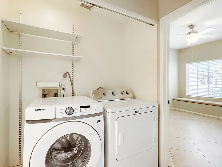 9047 W Port Royale Ln — Photo 19