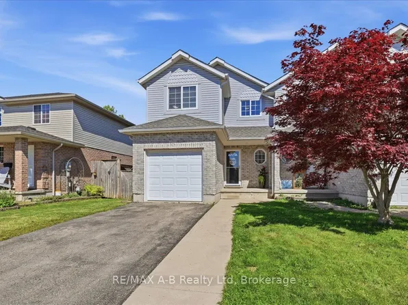 528 Nelson St W, Stratford, ON N5A 2K8