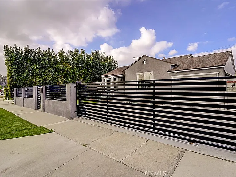 4909 W 117th St — Photo 38