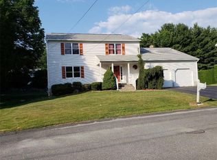 9 Albert Dr, Johnston, RI 02919