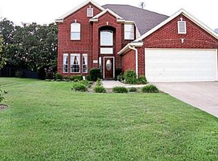 401 Springtree Rd, Lake Dallas, TX 75065