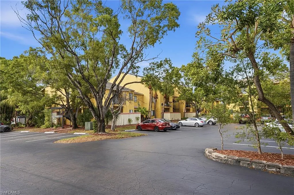 1 bed, 1.0 bath, 662 sqft, $1,100 — Photo 3