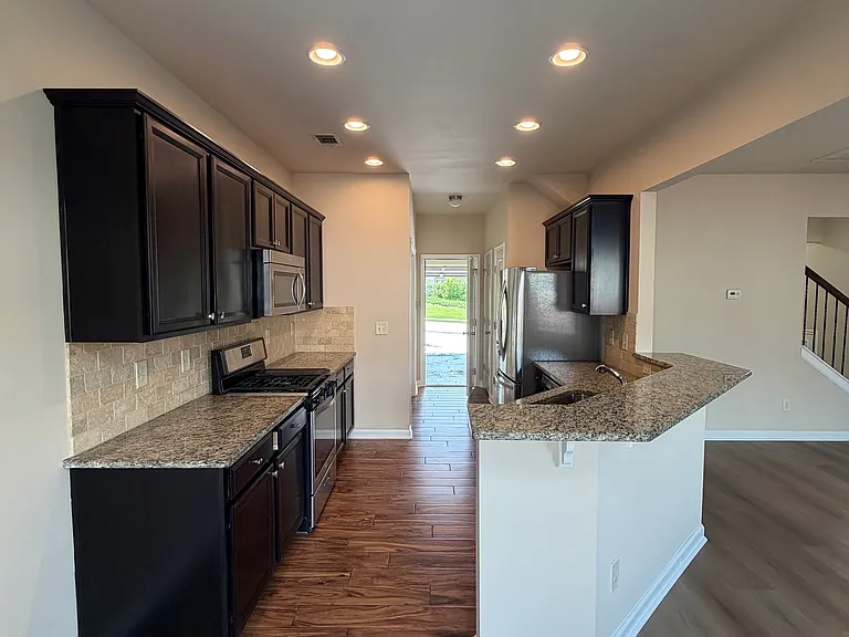 4925 Ducote Trl — Photo 34