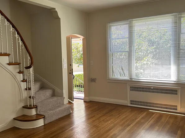 285 Wayne Ave, Oakland, CA 94606