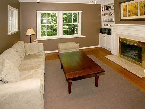 Den / TV Room