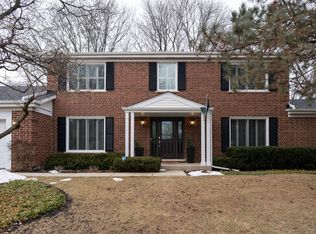 2726 Illinois Rd, Northbrook, IL 60062