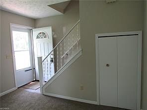 Living Room (2nd View)