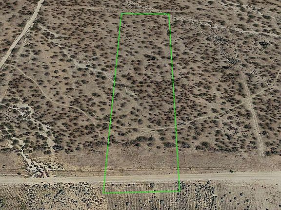 4th image of 18700 W Holiday Ave