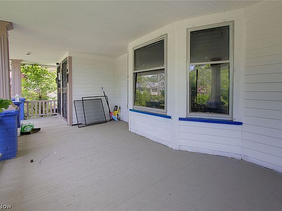 4th image of 1872 Lampson Rd