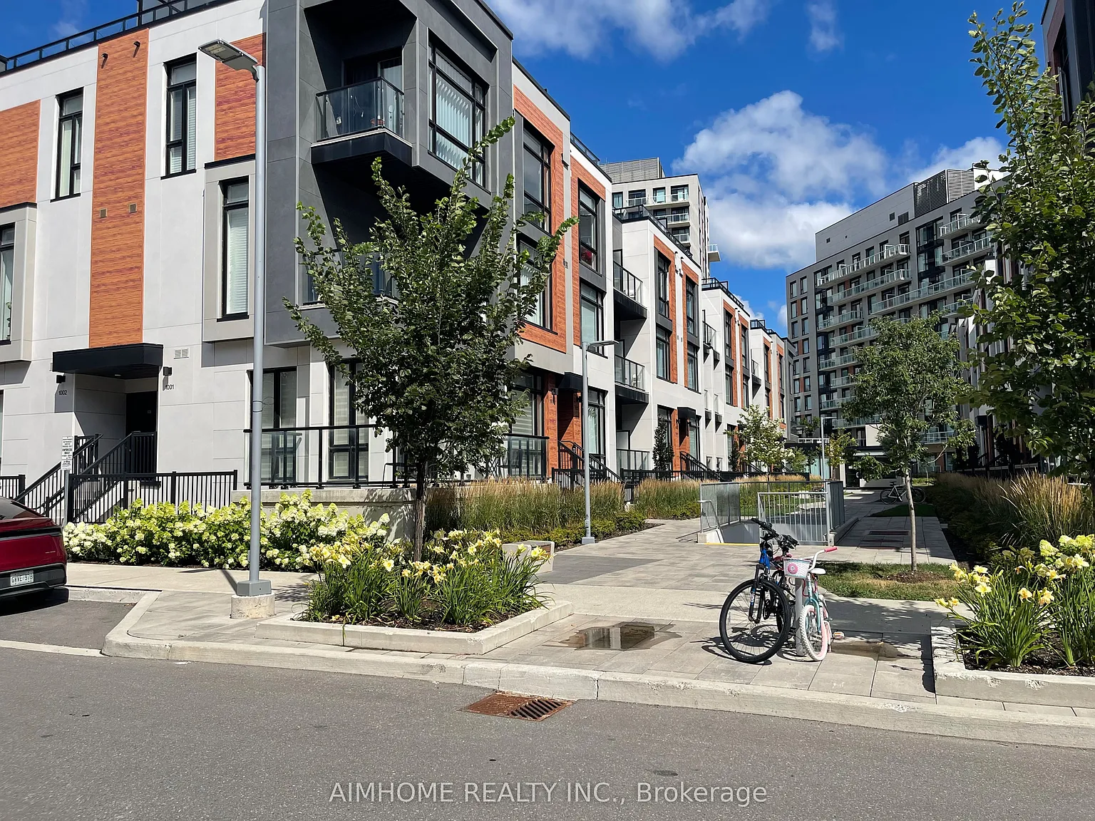 2 bed, $2,850 — Photo 1