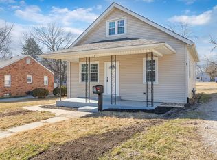 808 2nd St, Gillespie, IL 62033